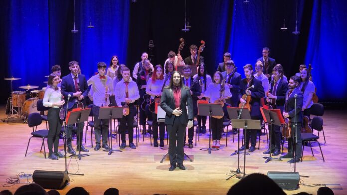 Dana crvenih haljina