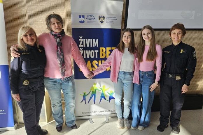 dan ružičastih majica