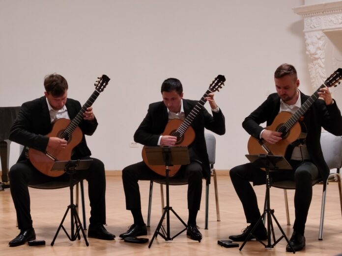 trio