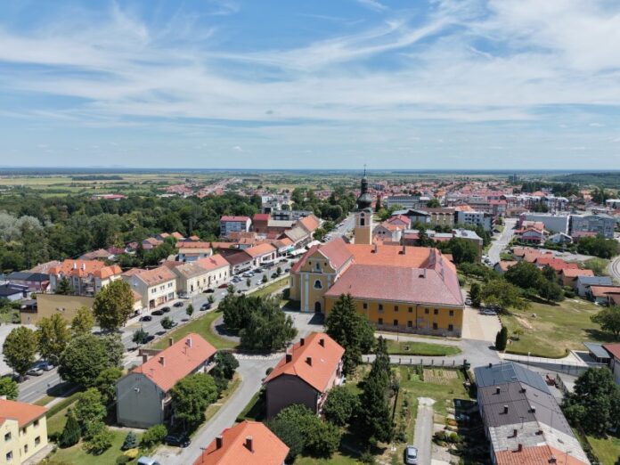 našice